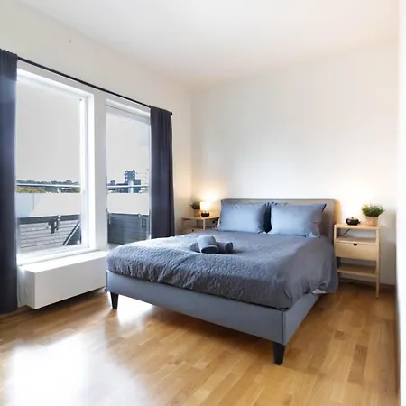 Modern In Shared With A Beautiful Private Balcony 民宿 *